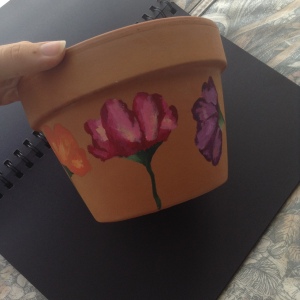 just a flower pot I decided needed a touch up 💗
